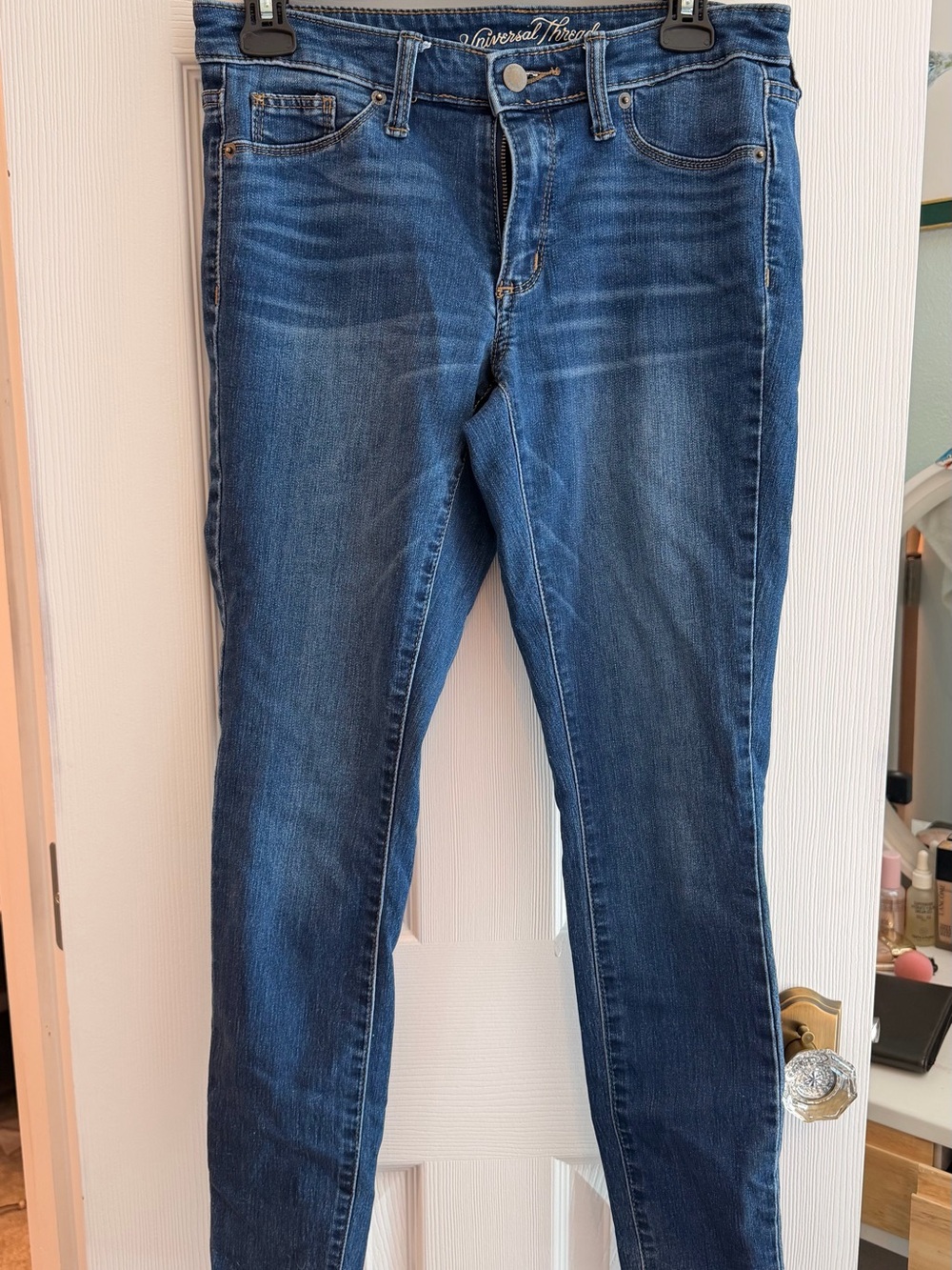 Universal Thread Skinny Jeans in Dark Blue Wash - 4